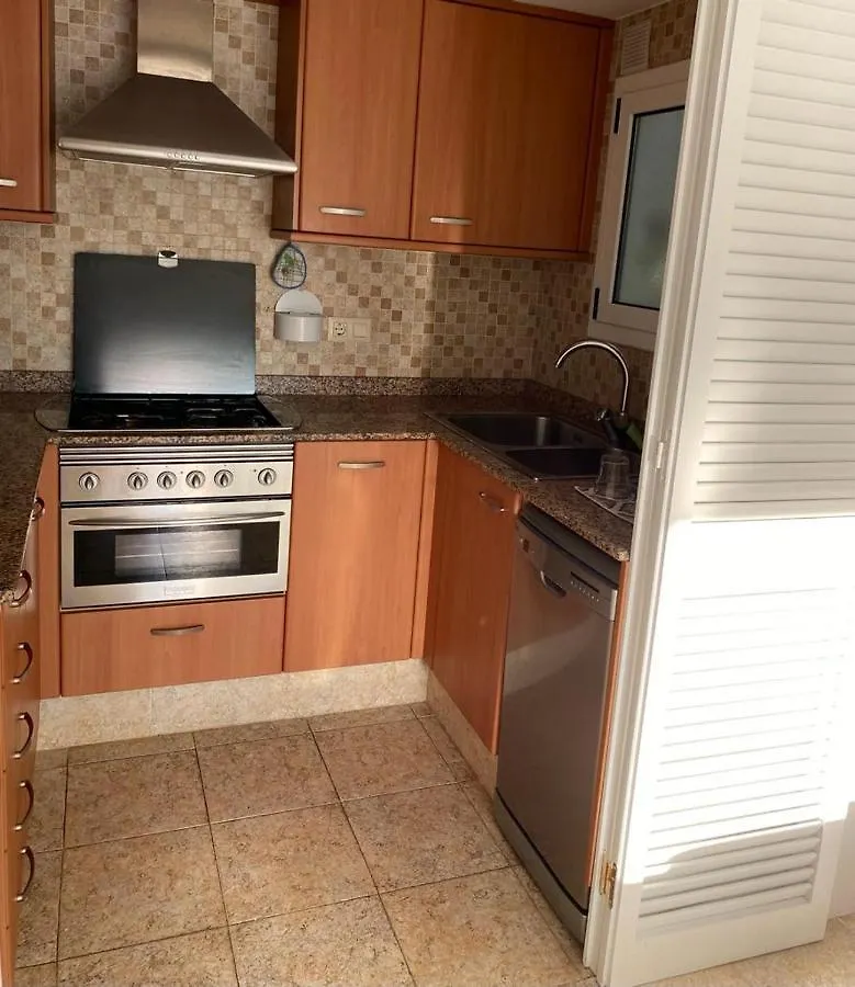Port De'N Perris Apartment L'Escala Spain