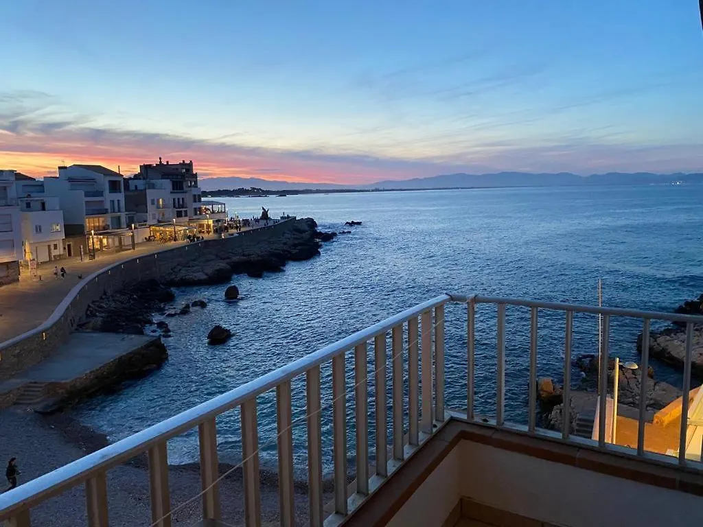 Port De\'N Perris location