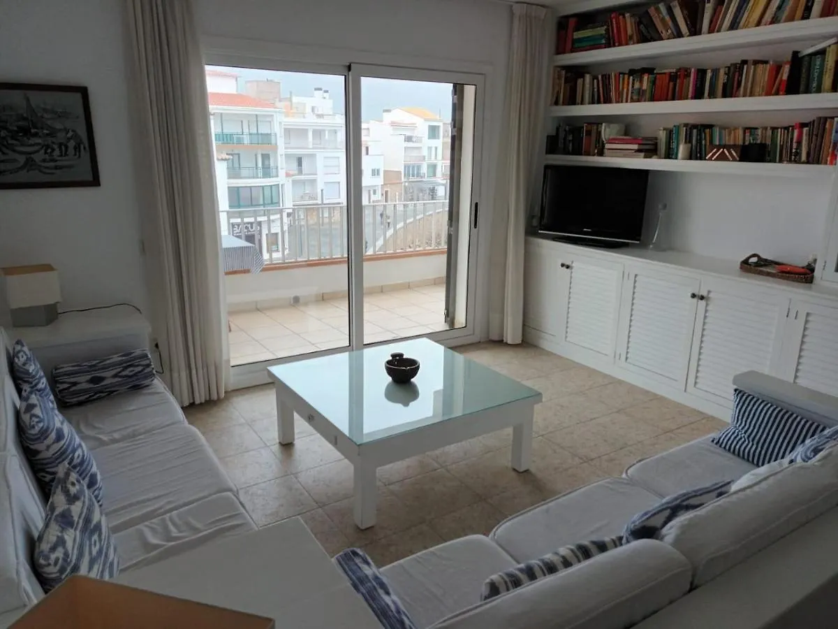 Port De'N Perris Apartment L'Escala Spain